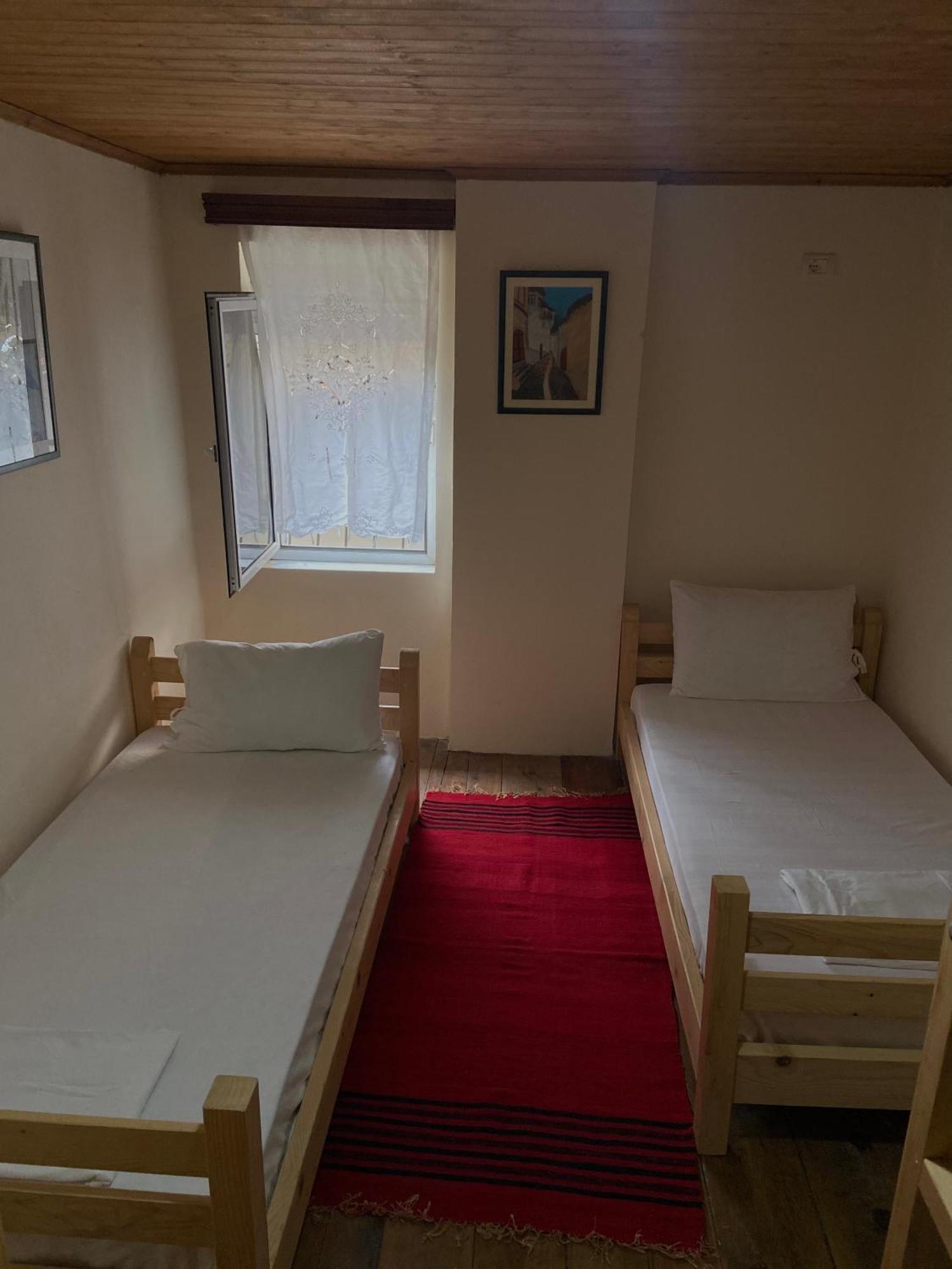 Teo'S Guest House ベラト エクステリア 写真